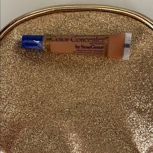 SeneGence Concealer